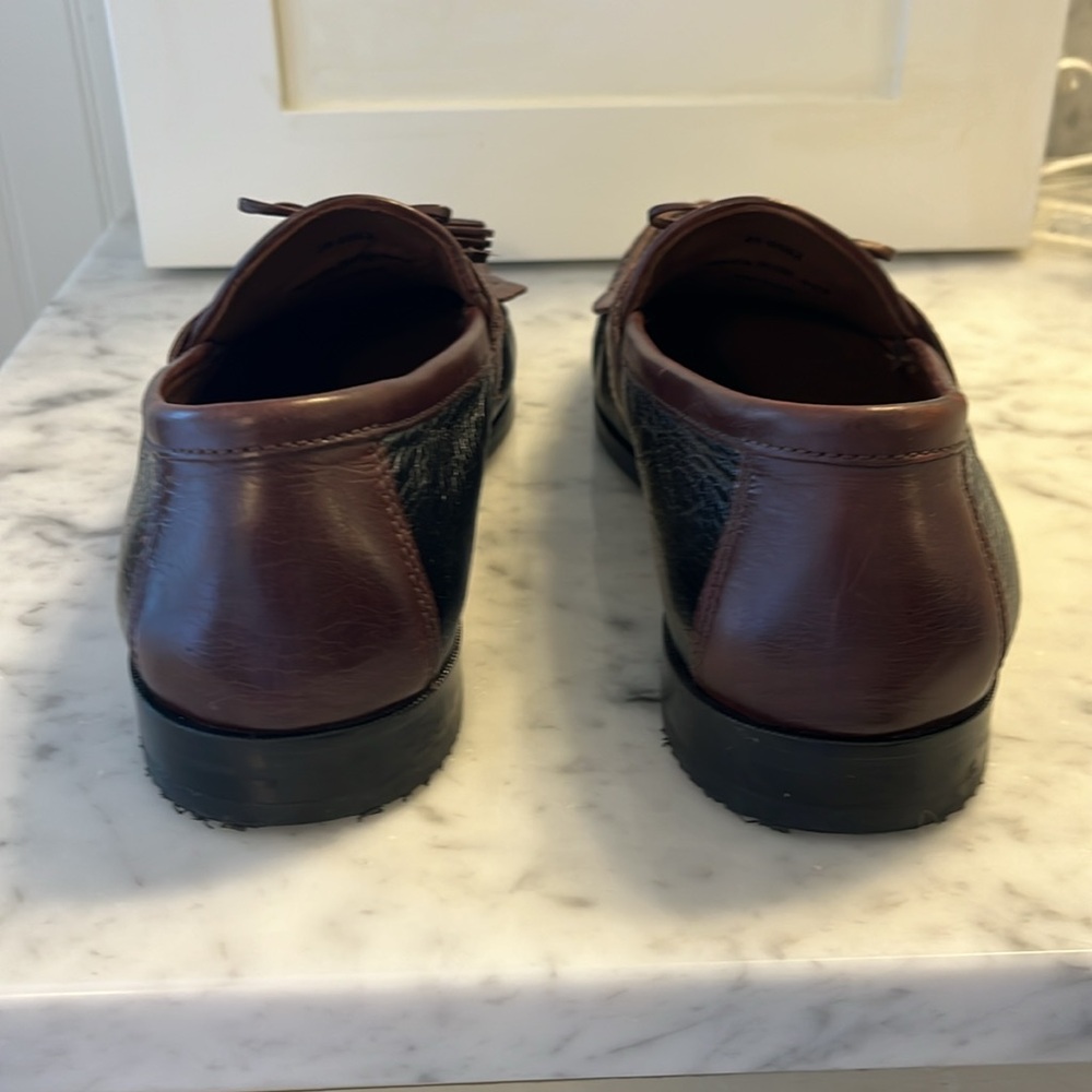 Johnston & Murphy Brown $ Black Slip-On Loafers men’s size 9 1/2 - Picture 5 of 8